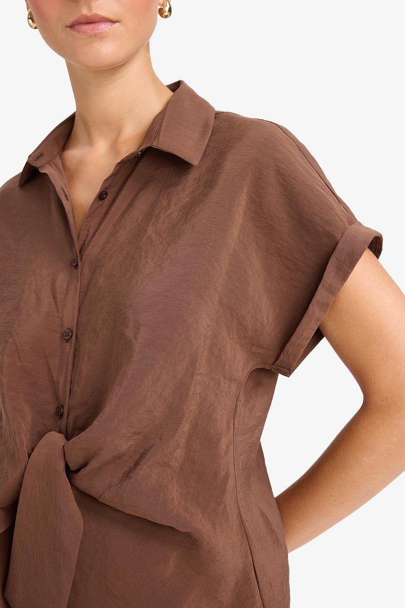 DeFacto Brown Woman Regular Fit Shirt Collar Short Sleeve Blouse Casual - Image 5